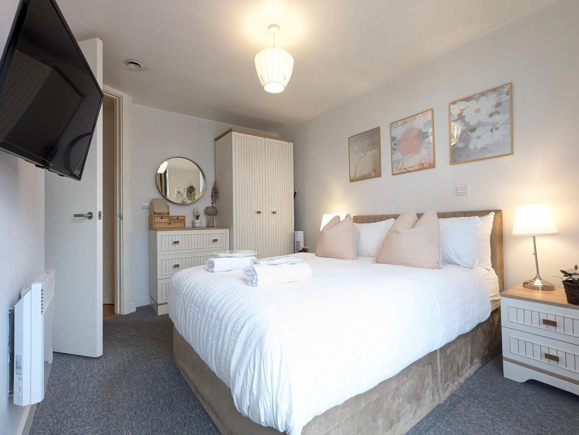 City Centre Morden 1-Bedroom Apt Near Dock Λίβερπουλ Εξωτερικό φωτογραφία