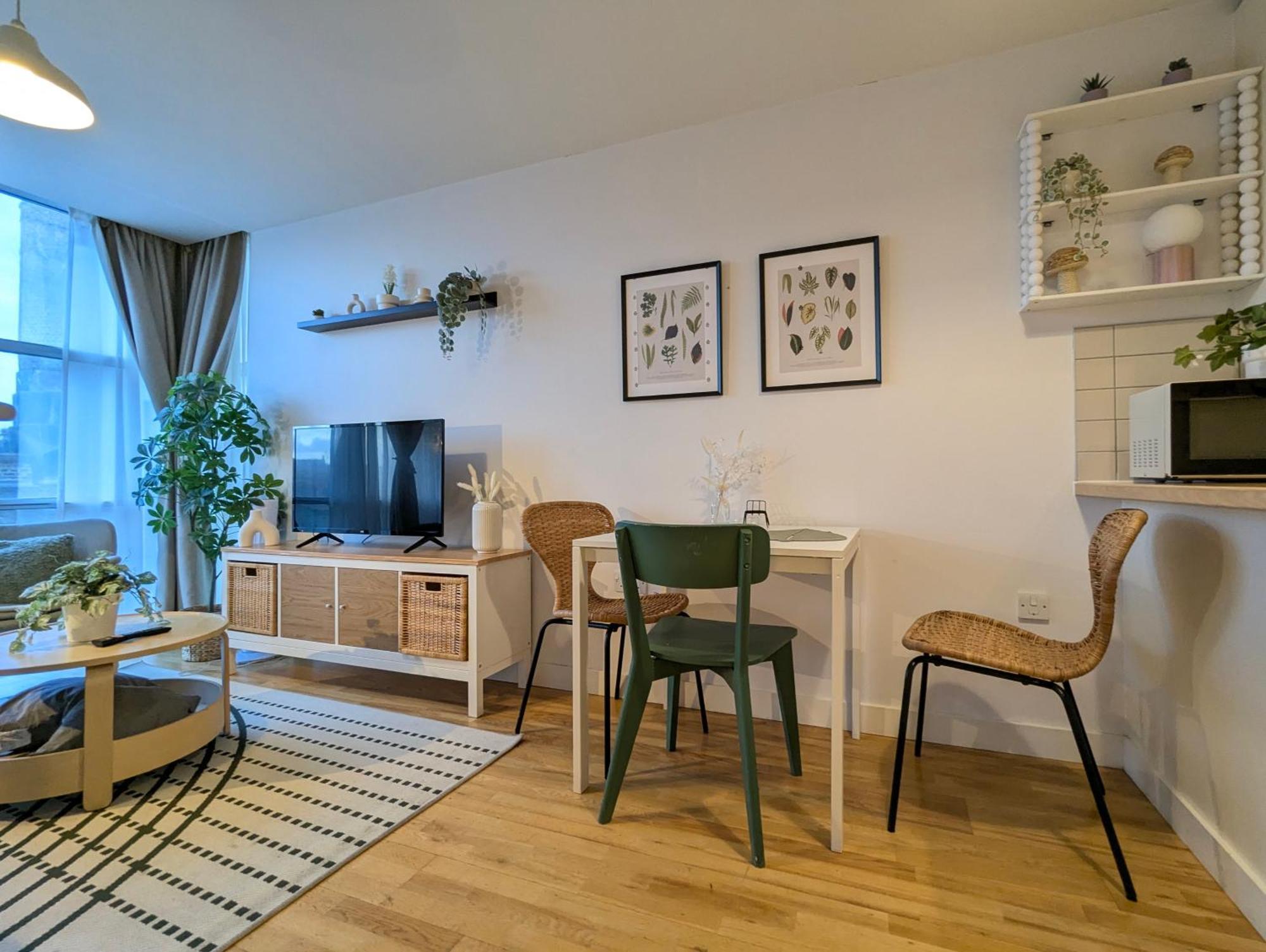 City Centre Morden 1-Bedroom Apt Near Dock Λίβερπουλ Εξωτερικό φωτογραφία